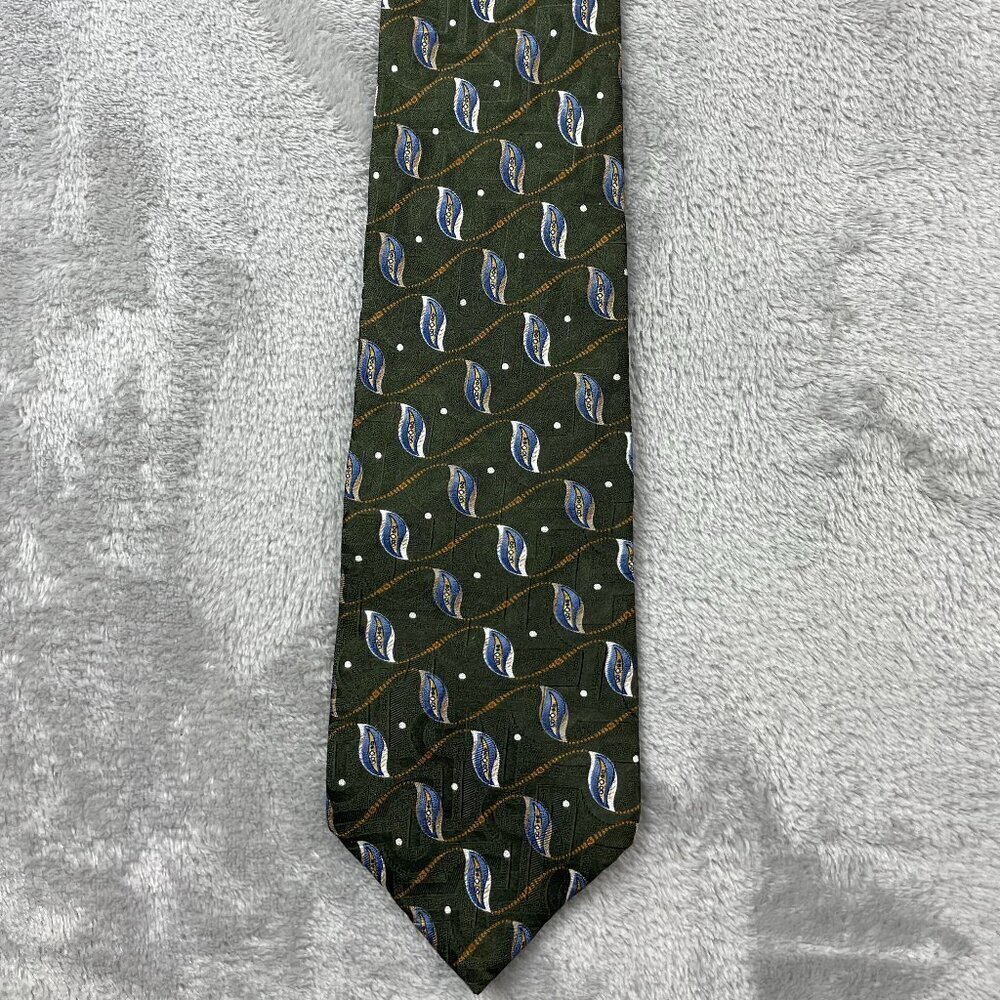 Van Heusen Men's Classic 100% Silk Neck Tie